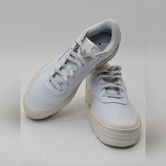 NWOT Reebok Women's Club C Double GEO Comfortable Athletic Shoes White Size 9.5