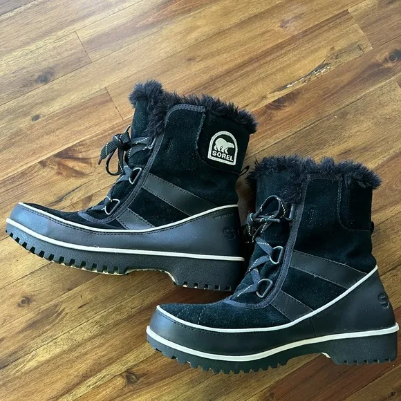 NWOT-Sorel Black Winter Rain Boots with Faux Fur Trim