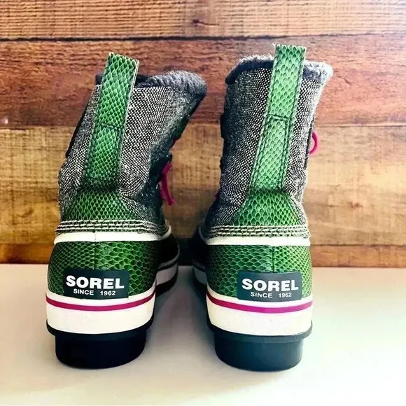 NWOT Sorel Tivoli All Weather Waterproof Boots