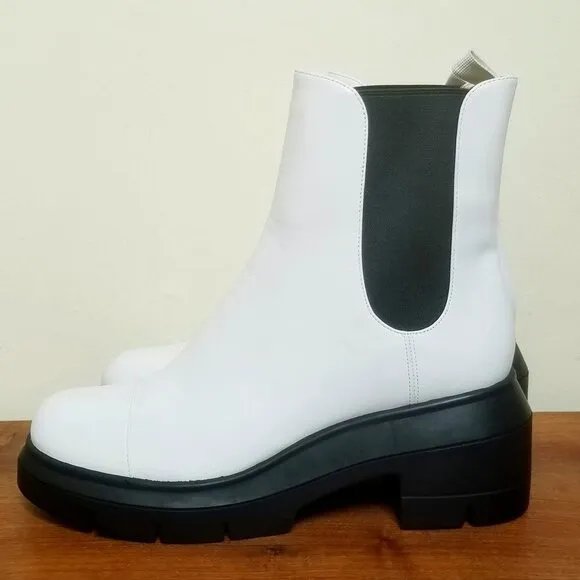 NWOT Stuart Weitzman Norah Lug Sole Chelsea White Leather Ankle Boots Sz. 10