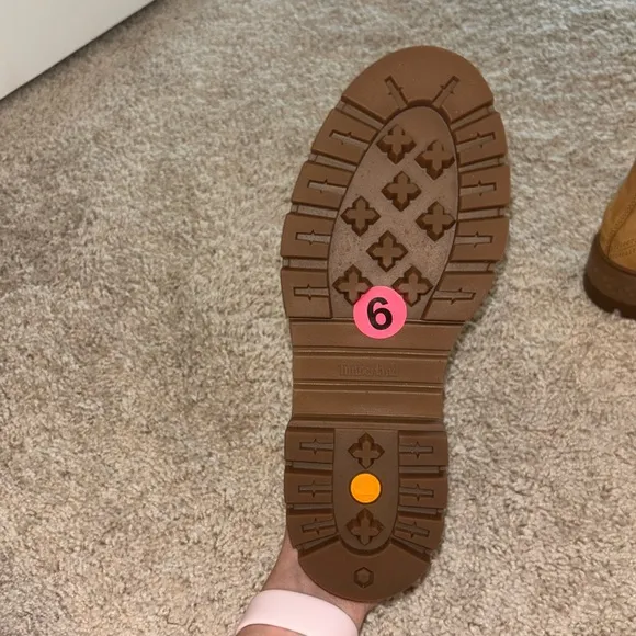 NWOT Timberlands ankle boots