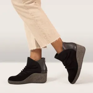NWT Aetrex Kara Ankle Wedge Boot