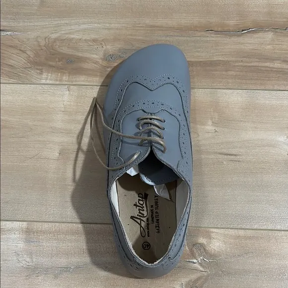 NWT Aintap Barefoot Feel Handmade Light Blue/Gray Shoes