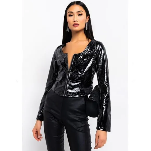 NWT AKIRA Black Vegan Patent Leather Croc Chain Fringe Arm Moto Jacket Medium