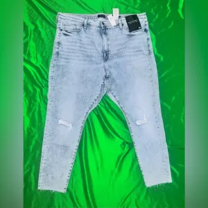 NWT Banana Republic Distressed Light Blue Jeans size 35