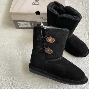 NWT BearPaw 🐻 Cozy Boots