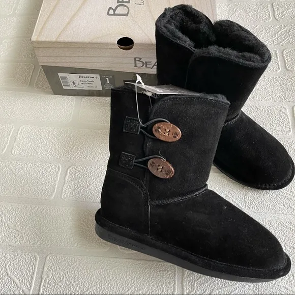 NWT BearPaw 🐻 Cozy Boots