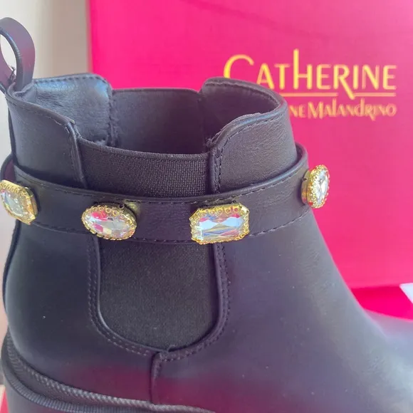 NWT  Black Ankle Boots w/crystals sz 8.5 designer inspired