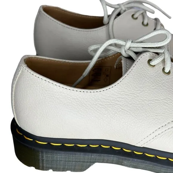 NWT Dr. Martens Oxfords Virginia Grain Leather Beige Tan Lace Up Shoes Size 8
