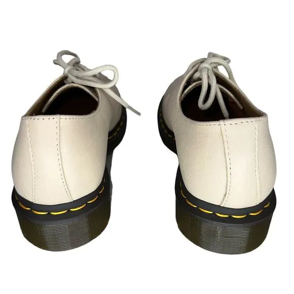 NWT Dr. Martens Oxfords Virginia Grain Leather Beige Tan Lace Up Shoes Size 8