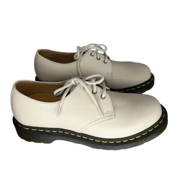 NWT Dr. Martens Oxfords Virginia Grain Leather Beige Tan Lace Up Shoes Size 8