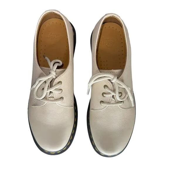 NWT Dr. Martens Oxfords Virginia Grain Leather Beige Tan Lace Up Shoes Size 8