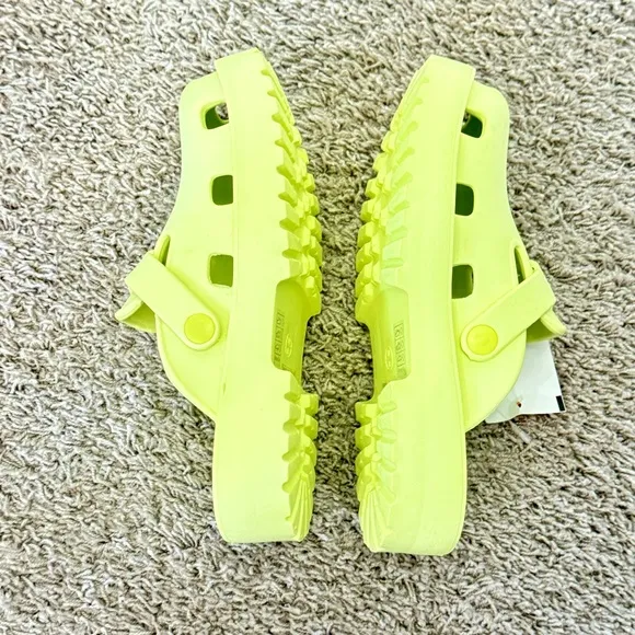NWT Free People Karlie Buckle Clog Comfy Chunky Platform Citron Lime Green Sz 8