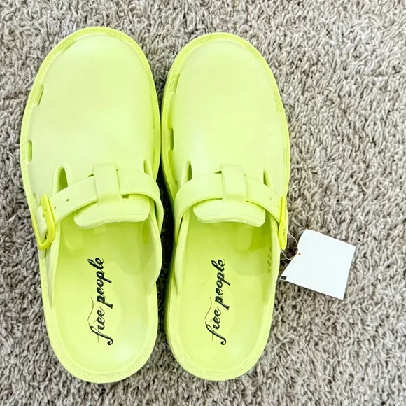 NWT Free People Karlie Buckle Clog Comfy Chunky Platform Citron Lime Green Sz 8