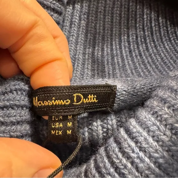 NWT Massimo Dutti Cashmere Italian Yarn Turtleneck poncho sweater Medium Blue