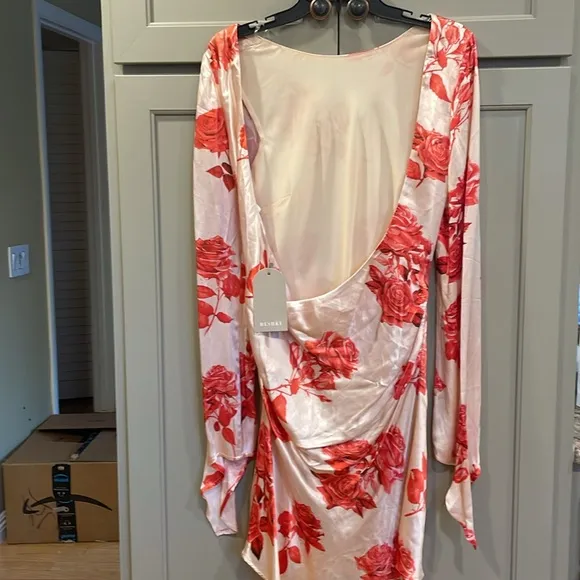 NWT Meshki Davina Satin Long Sleeve Floral  Mini Dress - Rose Print