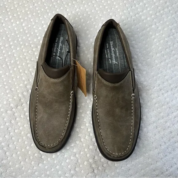 NWT. Original Waterproof Vintage Mens Shoes