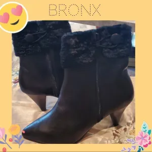 NWT VINTAGE BLACK BRONX by Dumas 38/7.5 made in Italy