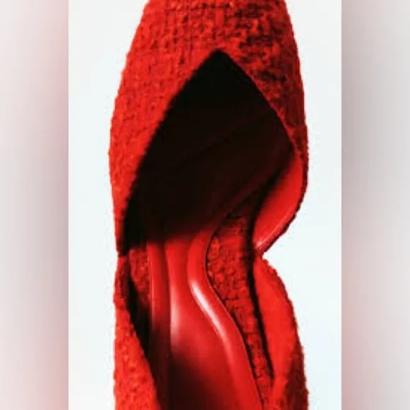NWT. Zara Red Fabric Heels Shoes with Pointed Nose. Size 8.