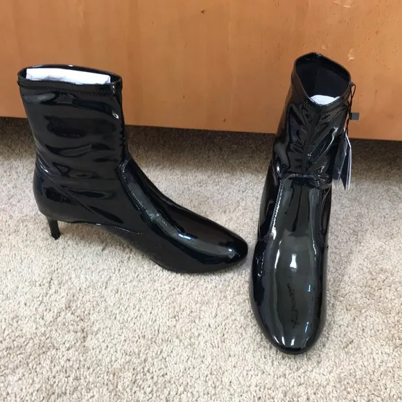 NWT! ZARA size 38/7.5 black ankle pull on boots