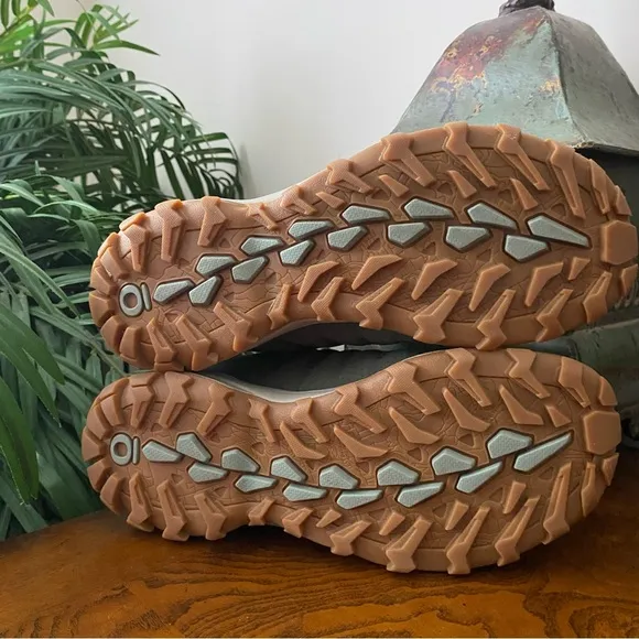 Oboz Sypes Low Leather Waterproof B-Dry Hiking Shoes