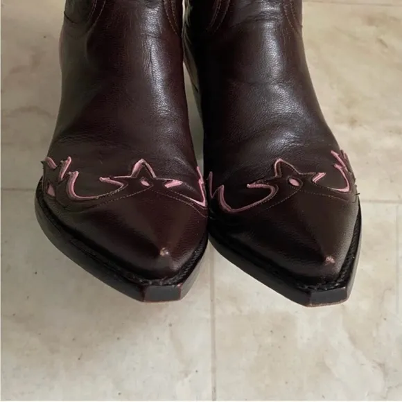 Old Gringo Brown and Pink Heeled Boots with Intricate Stitching and Pointed Toe
