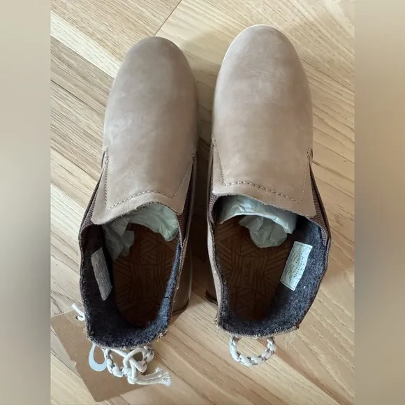 Olukai Hawai‘iloa Manu Hope $160 Women’s Waterproof Booties size 8 W