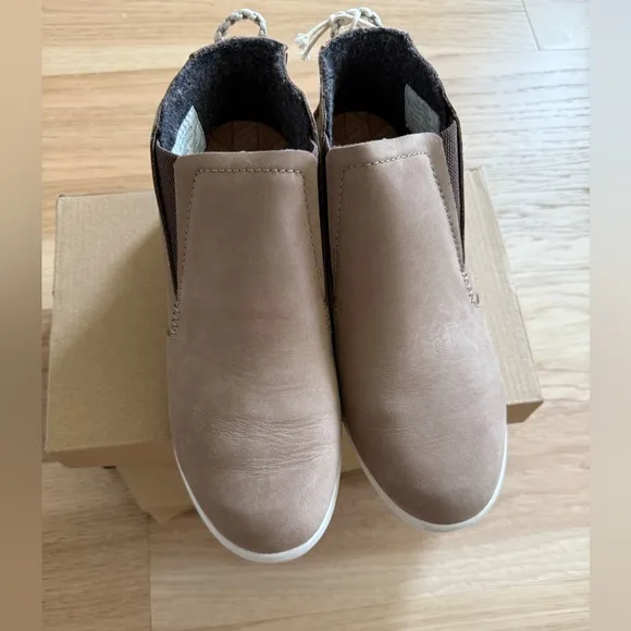 Olukai Hawai‘iloa Manu Hope $160 Women’s Waterproof Booties size 8 W
