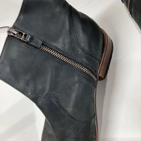 Olukai kaona II leather upper black ankle boots Womens size 9