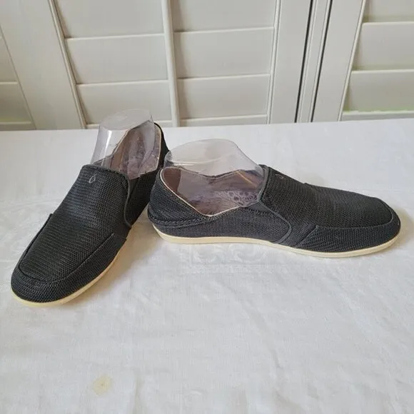 OluKai Waialua Mesh Slip Ons - Size 9 - Great Comfortable Shoes!