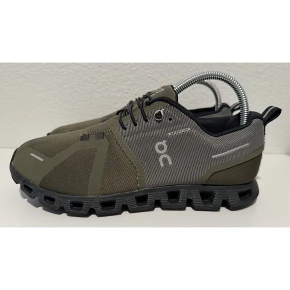 On Running Cloud Waterproof Men Sz 7 Women 8.5 Running Shoes Sneaker Olive Green