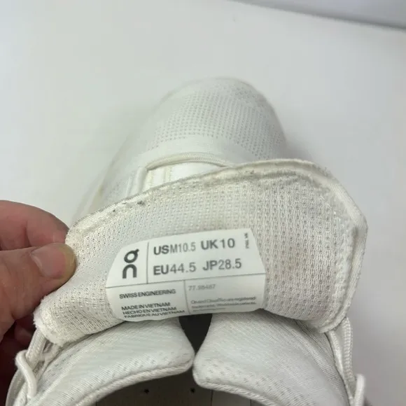 On Running Cloudnova Undyed Men's Running Shoes