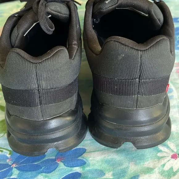 On Running Cloudrunner Waterproof Shoes - W 7.5