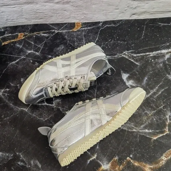 Onitsuka Tiger MEXICO 66 Sd Comfortable running shoes