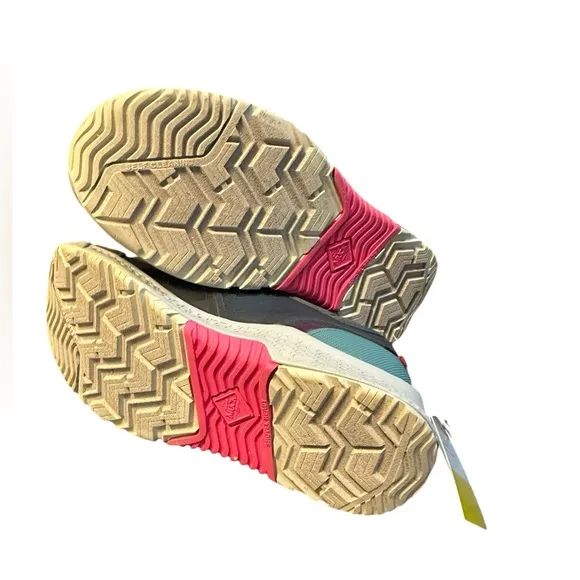 Original Muck Womens Outscape dark gray,  teal, pink Waterproof Shoes (NWT)