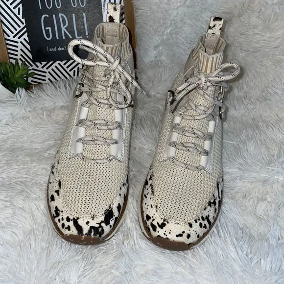 OTBT Hybrid High Top Platform women’s Sneaker size 6.5 shoes animal print lace-