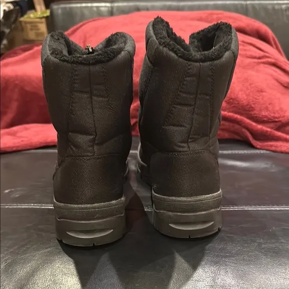 Pajar Black Winter Boots in excellent condition