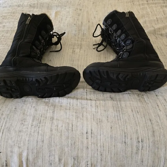 Pajar Black Winter SnowBoots with Canada Patch