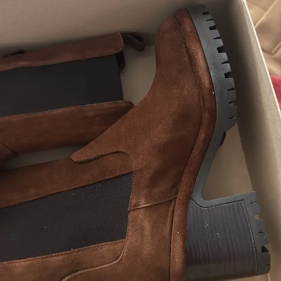 Paolo  Ferri Suede Ankle Boots by Anthropologie size 38 eu (8-8.5}