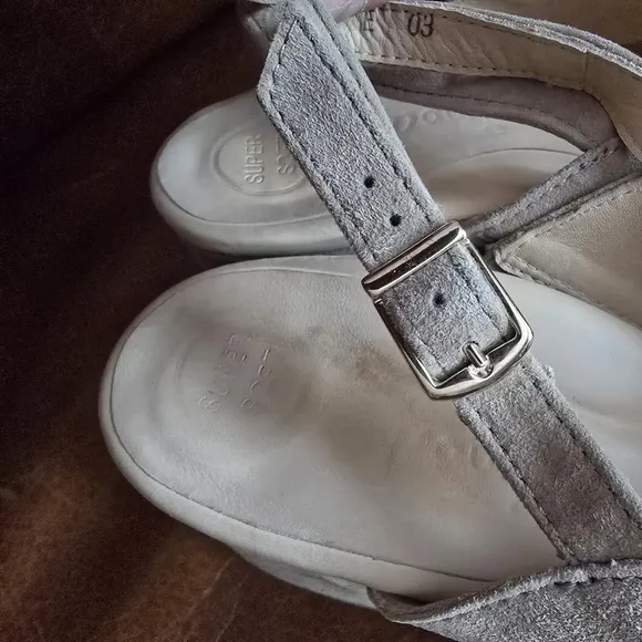 Paul Green Remy Sandal in Champagne Suede Leather Size 9 US