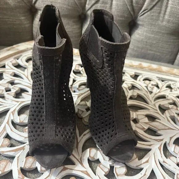 Pedro Garcia Peep Toe Ankle Boots Heels Shoes 9