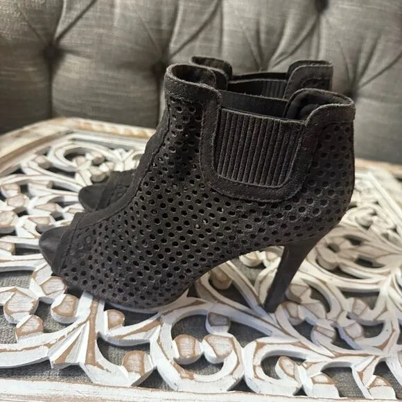 Pedro Garcia Peep Toe Ankle Boots Heels Shoes 9