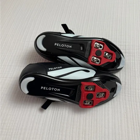 Peloton Cycling Shoes Size 39 Quick Ratchet Clip, Hook &amp; Loop Straps Adjustable