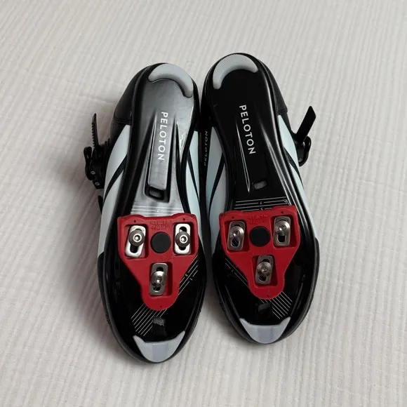 Peloton Cycling Shoes Size 39 Quick Ratchet Clip, Hook &amp; Loop Straps Adjustable