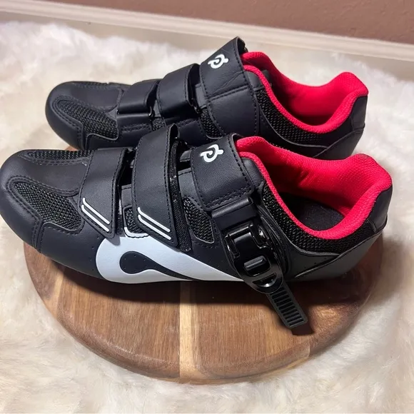 Peloton Women's Cycling Shoes Black and Red Size 39