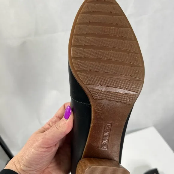 Pikolinos genuine leather black shoes, NWOB, size 39