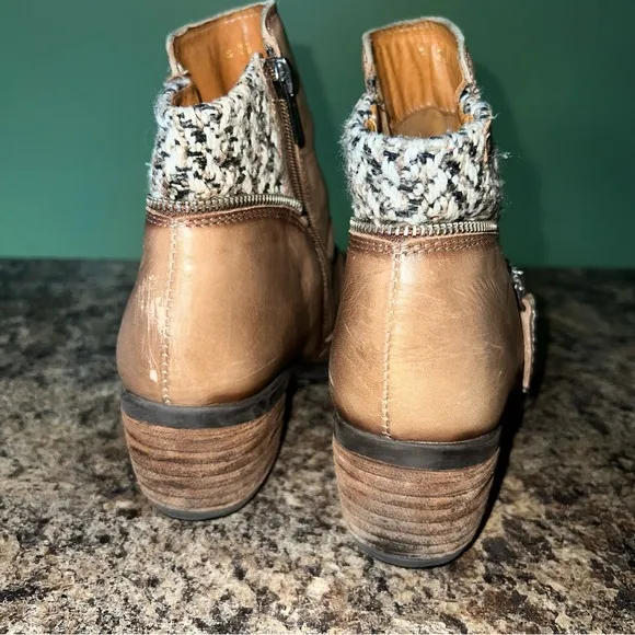 Pikolinos Leather Scrunch Ankle Boots With Knit Accent Trim Size 38.