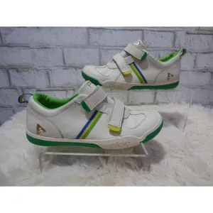 Plae White Green Leather Youth or Women's Charlie Waterproof Shoes 4 EUC