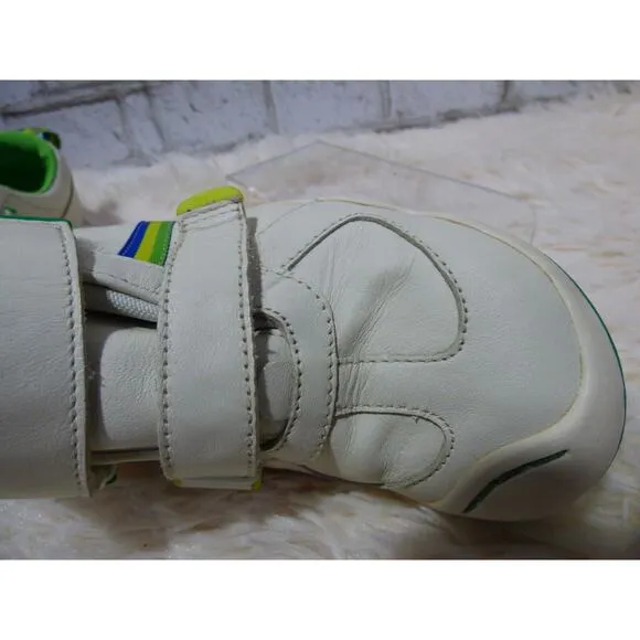 Plae White Green Leather Youth or Women's Charlie Waterproof Shoes 4 EUC