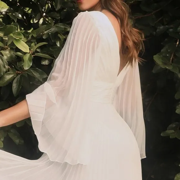 Plus size long sleeve chiffon pleated semi open back new long dress